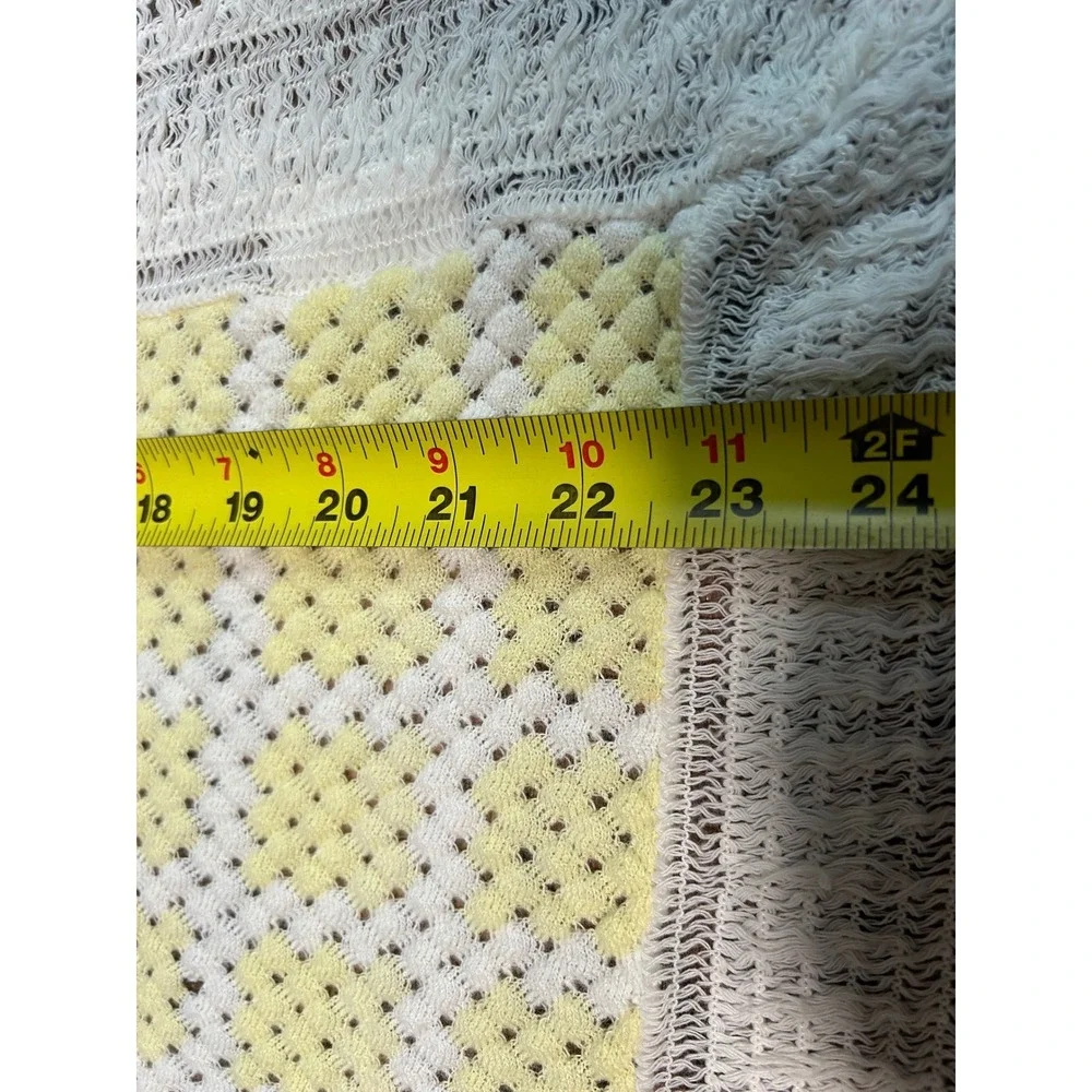 Vintage DuPont Orlon Acrylic Hand Crafted Baby Blanket/Table Topper Yellow White